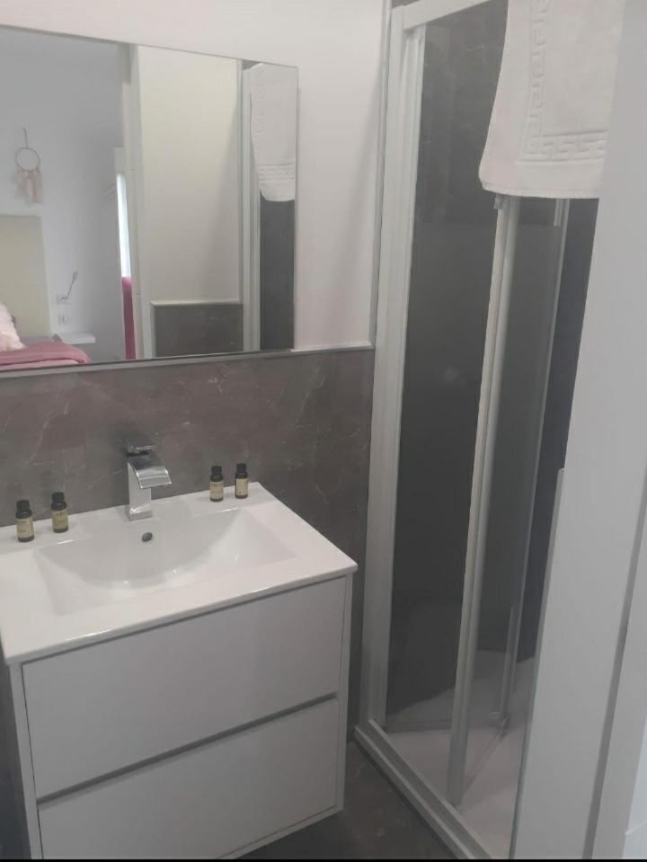 Love Room Seduction Tremblay-en-France Esterno foto